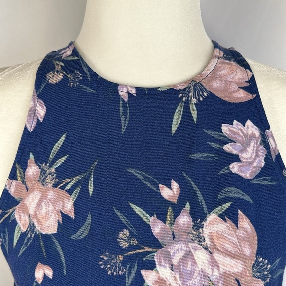 Talula Navy Blue & Pink Floral Cropped Tank Top Size Medium - Picture 2 of 10